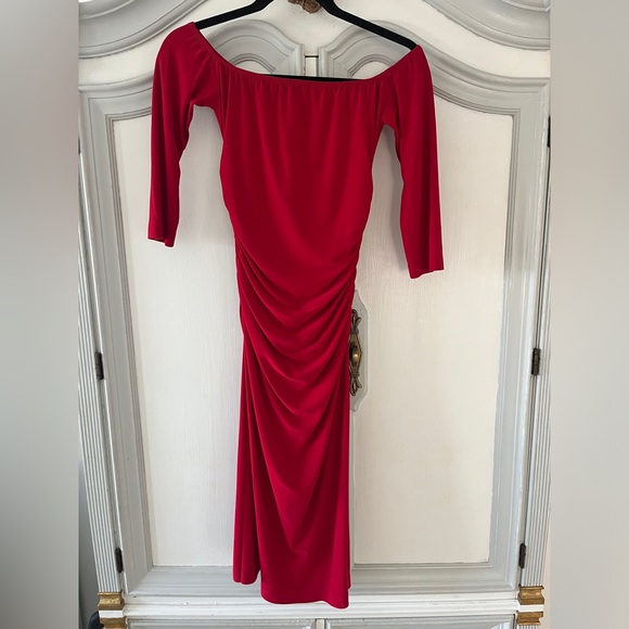 Norma Kamalo Elegant Red Off-Shoulder Dress - Picture 6 of 7